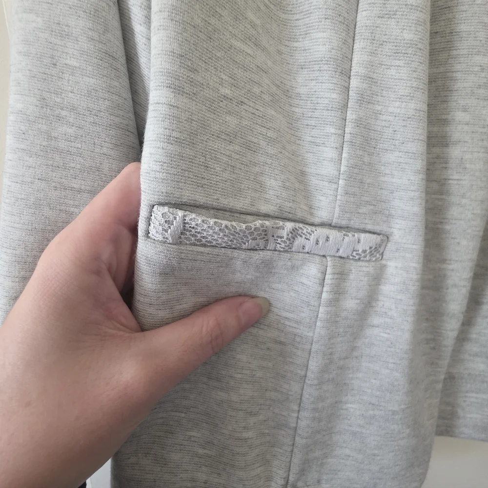 Candie's Light Heather Grey Blazer - Picture 3 of 15